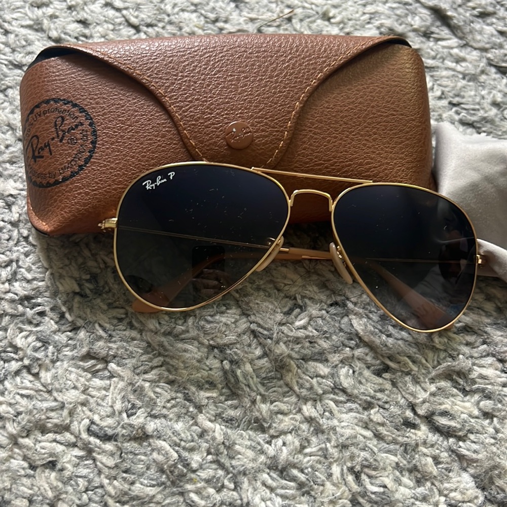 Polarized Ray Ban aviator sunglasses